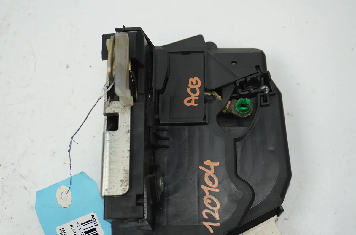 Serrure porte avd Mini MINI (R50, R53) One d (2003-2006) occasion