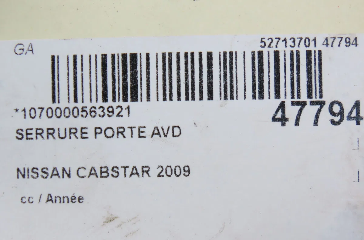 Serrure porte avd Nissan CABSTAR (F24M, F24W) 35.13 dci, 45.13 dci 2.5 (f24m) (2006-2012) occasion