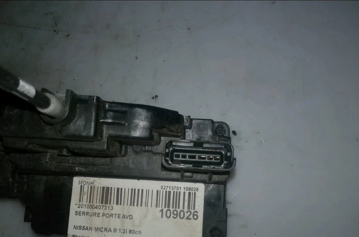 Serrure porte avd NISSAN MICRA III 2004 occasion