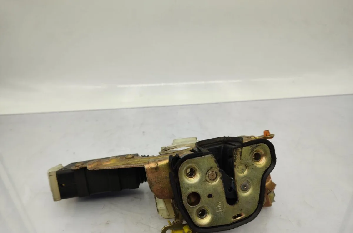 Serrure porte avd OPEL ASTRA F PHASE 2 occasion