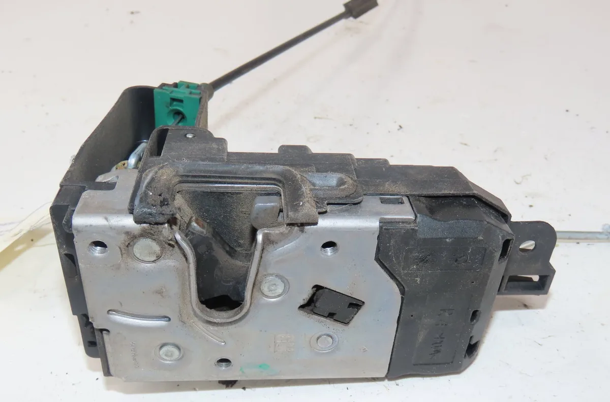 Serrure porte avd Opel ASTRA H (A04) 1.7 cdti (l48) (2004-2010) 5 portes occasion