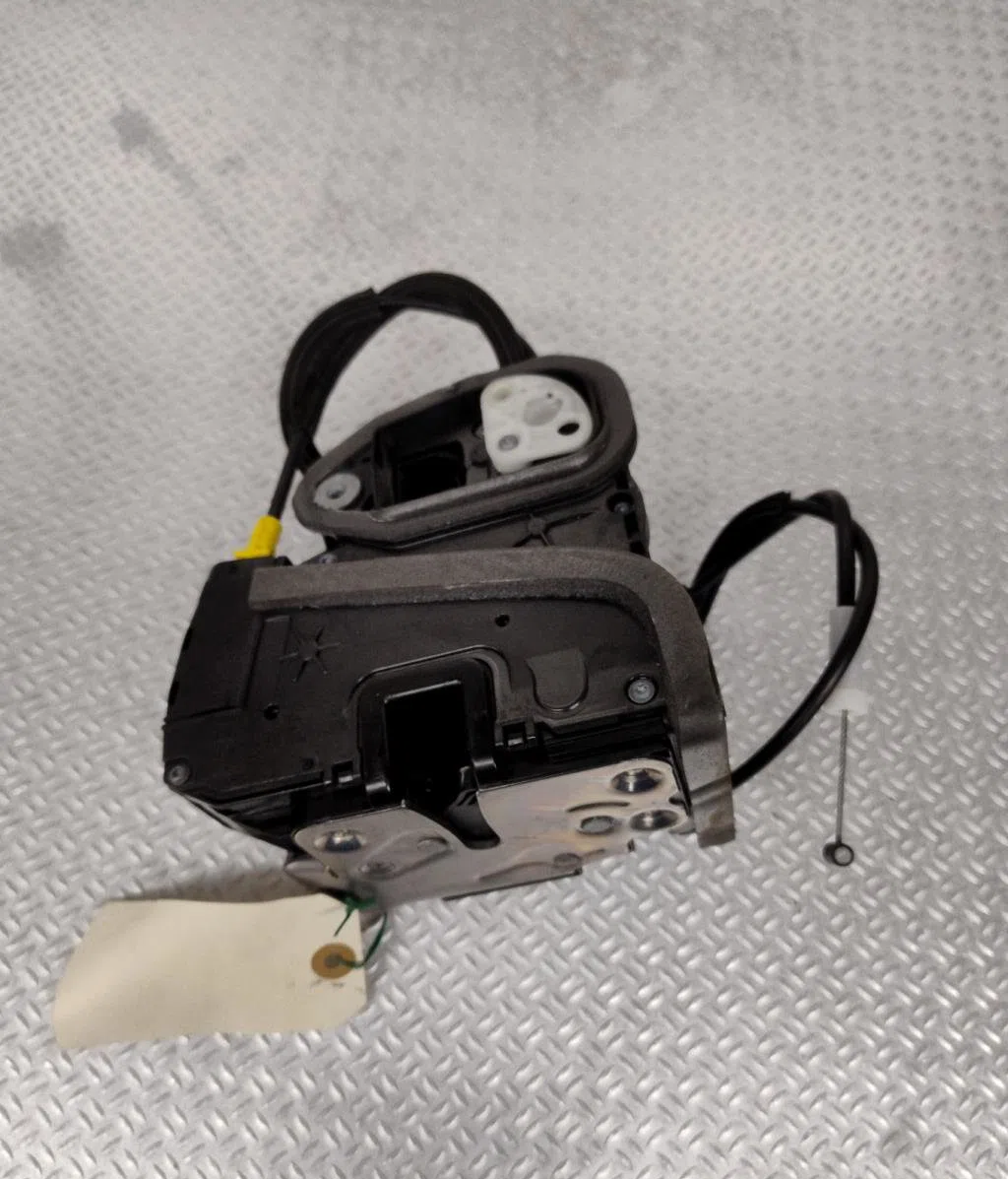 Serrure porte avd OPEL ASTRA K  ASTRA K PHASE 1 occasion