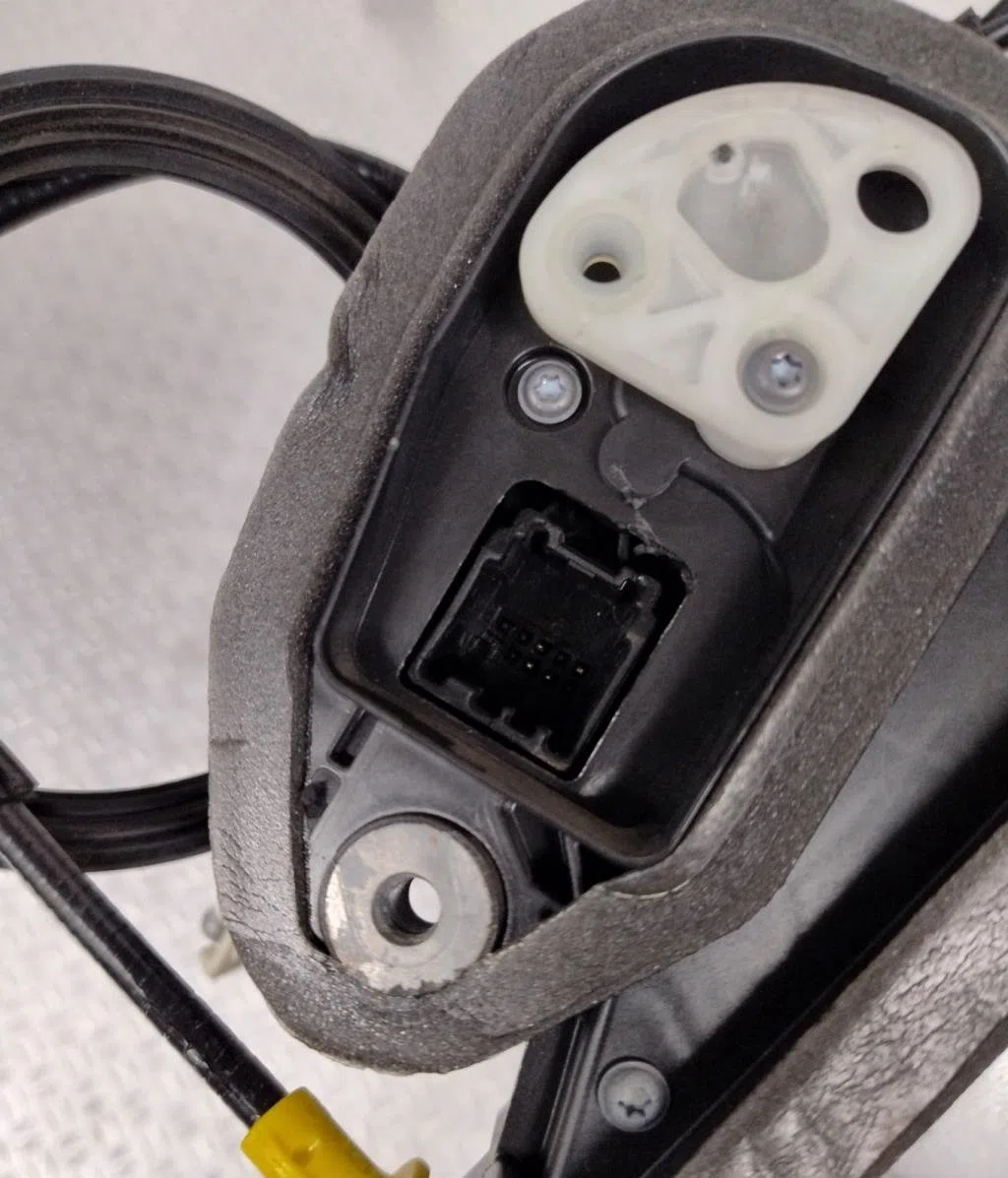 Serrure porte avd OPEL ASTRA K  ASTRA K PHASE 1 occasion