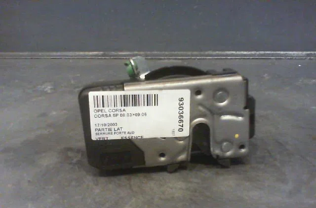 Serrure porte avd OPEL CORSA 2003 occasion