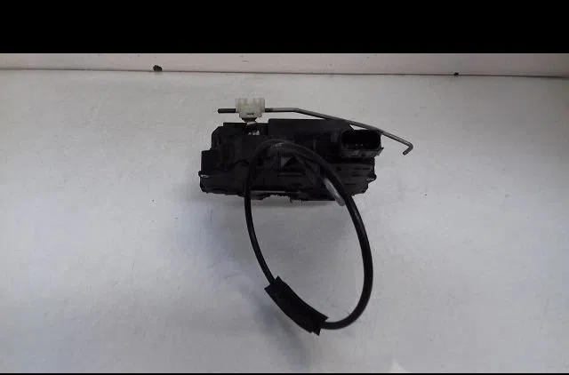 Serrure porte avd Opel CORSA D (S07) 1.2 (l08, l68) (2006-2014) 5 portes occasion