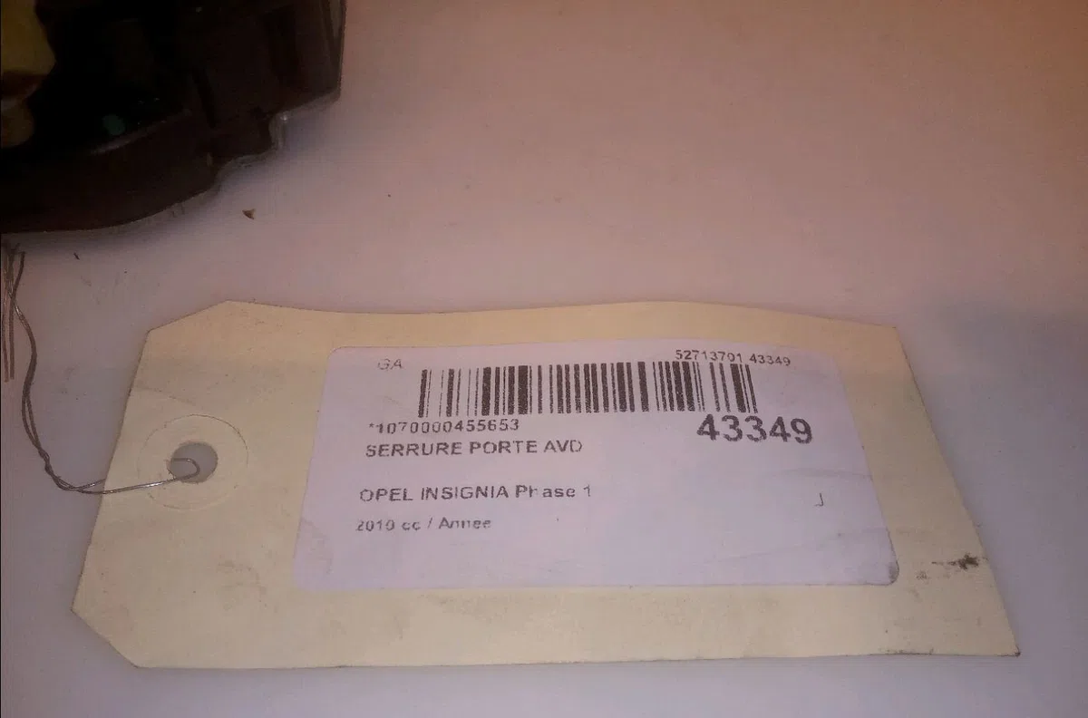 Serrure porte avd Opel INSIGNIA A (G09) 2.0 cdti (68) (2008-2017) occasion