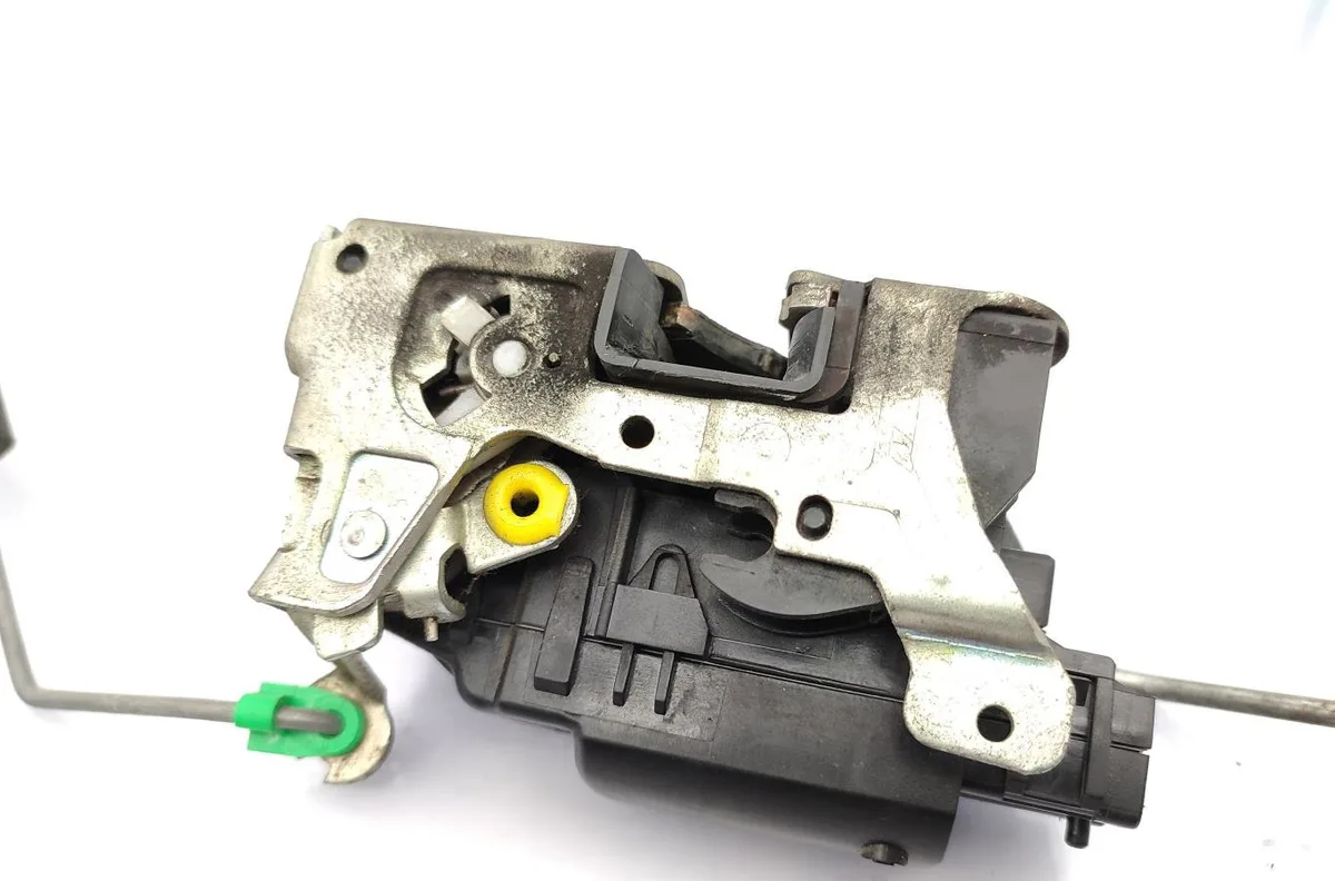 Serrure porte avd OPEL MOVANO A PHASE 2 occasion