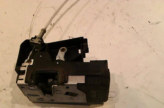 Serrure porte avd OPEL ZAFIRA occasion