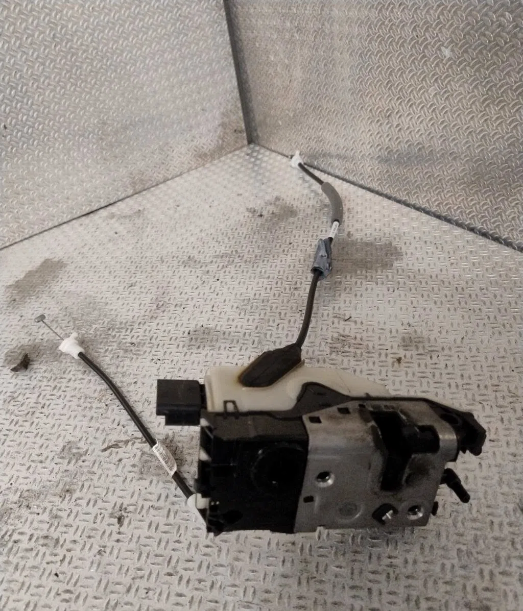 Serrure porte avd PEUGEOT 2008 1  2008 1 PHASE 2 occasion