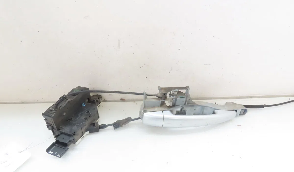 Serrure porte avd PEUGEOT 207 2010 occasion