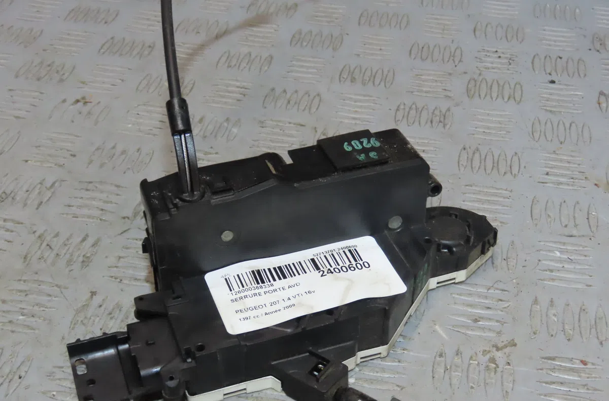 Serrure porte avd Peugeot 207-207 (WA_, WC_) 1.4 16v (2006-2013) 3 portes occasion