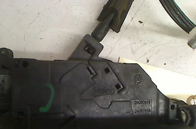 Serrure porte avd Peugeot 207-207 (WA_, WC_) 1.6 hdi (2006-2013) 5 portes occasion