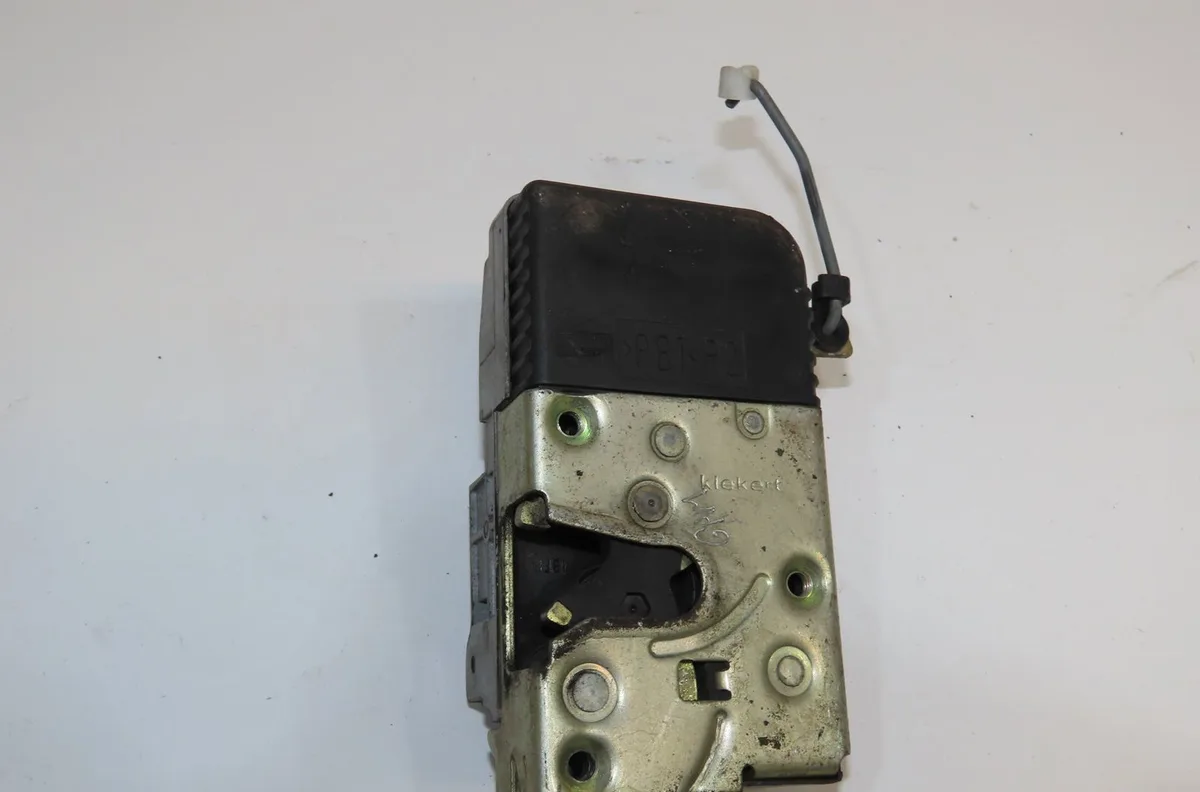 Serrure porte avd PEUGEOT 306 1998 occasion