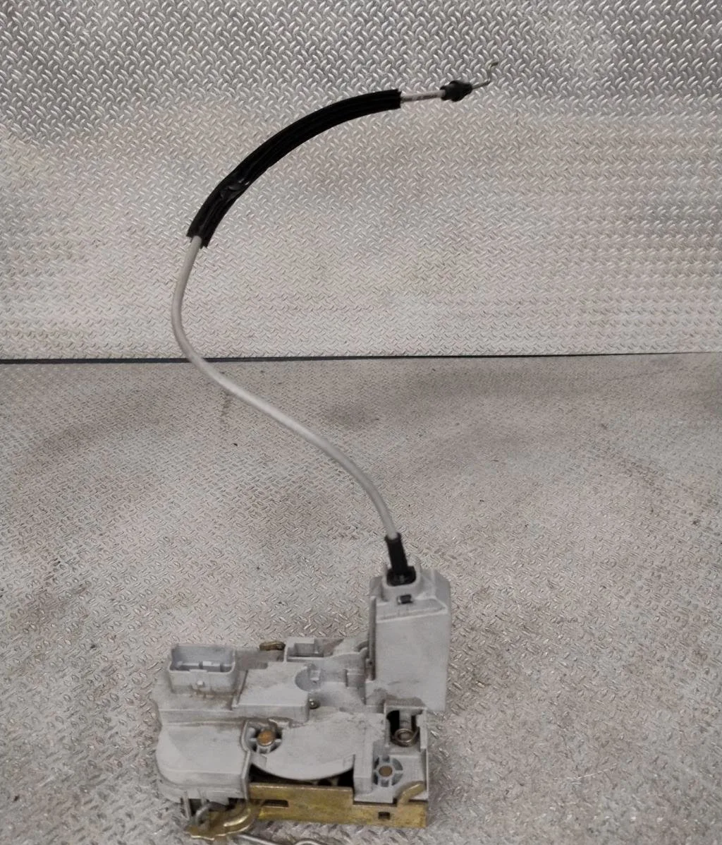 Serrure porte avd Peugeot 307 (3A-C) 2.0 hdi 135 (2003-2007) occasion