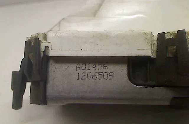 Serrure porte avd Peugeot 308 I (4A_, 4C_) 1.6 hdi (2007-2014) 5 portes occasion
