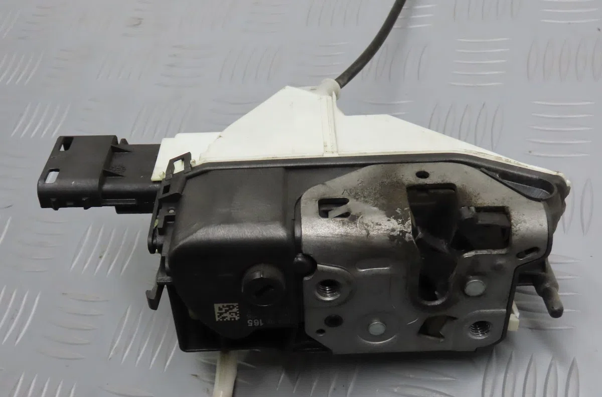 Serrure porte avd Peugeot 308 I (4A_, 4C_) 1.6 hdi (2007-2014) 5 portes occasion