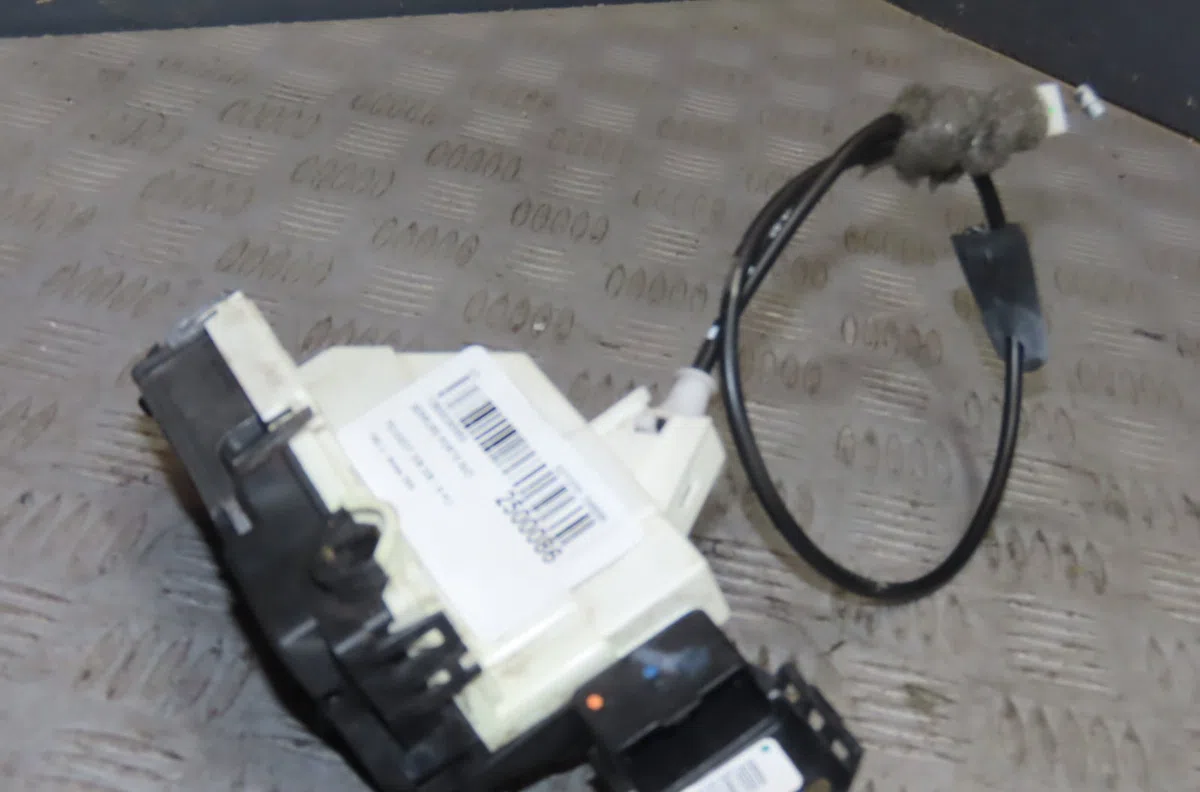 Serrure porte avd PEUGEOT 308 occasion