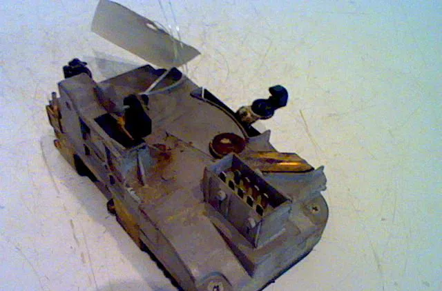 Serrure porte avd PEUGEOT 406 2000 occasion