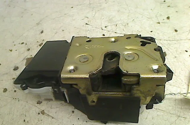 Serrure porte avd PEUGEOT 406 occasion