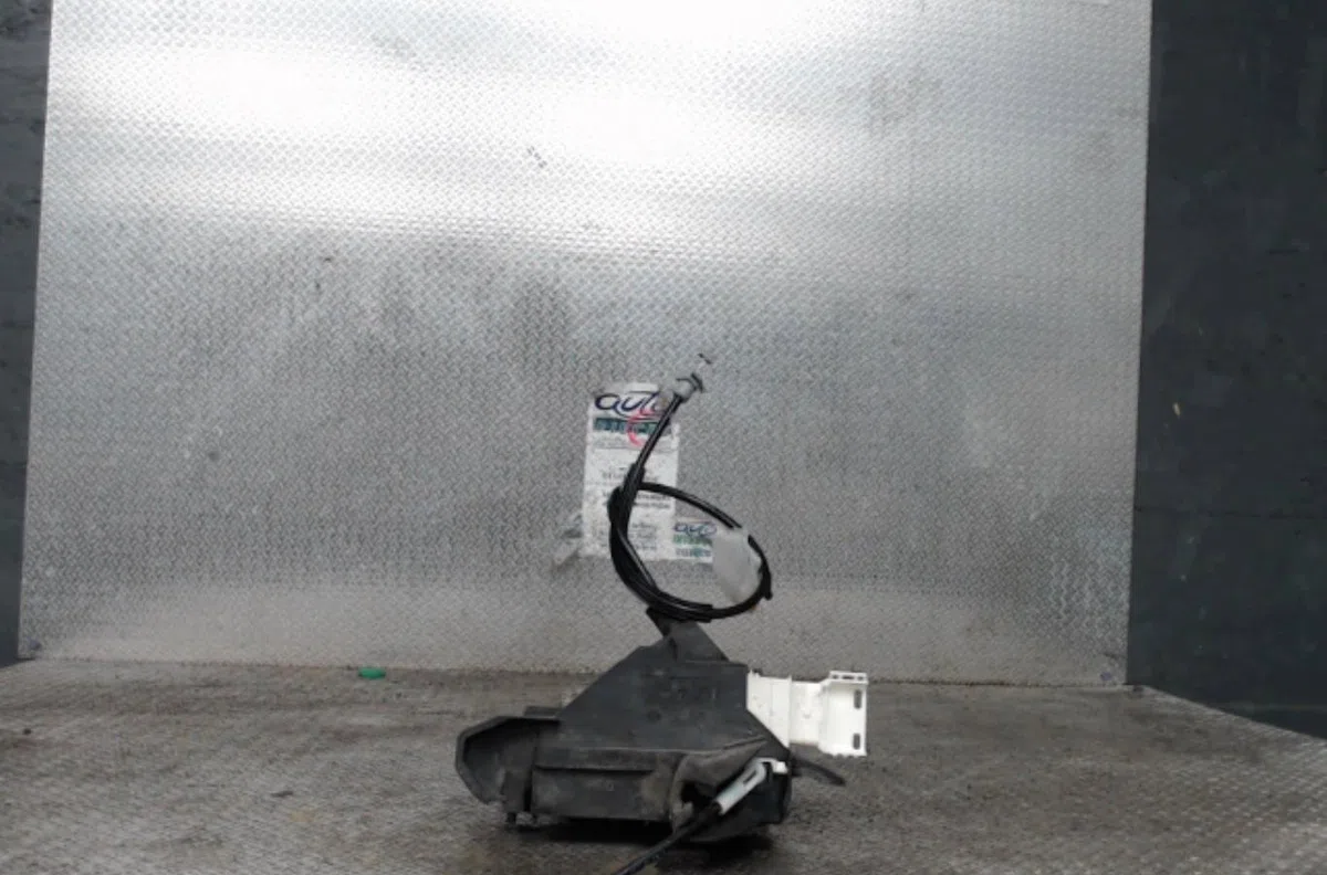 Serrure porte avd PEUGEOT 407  407 PHASE 2 BREAK occasion