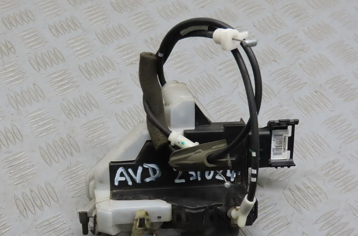 Serrure porte avd Peugeot 508 SW I (8E_) 2.2 hdi (2010-2018) occasion
