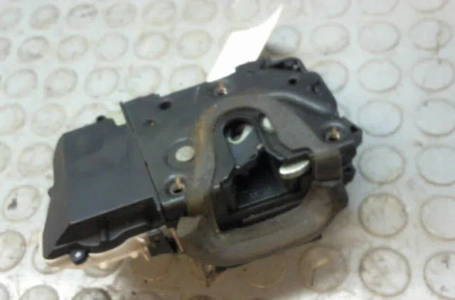 Serrure porte avd Peugeot 607 (9D, 9U) 2.7 hdi 24v (2004-2011) occasion