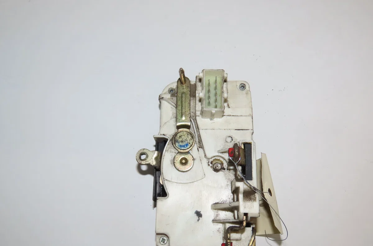 Serrure porte avd PEUGEOT 806 1999 occasion