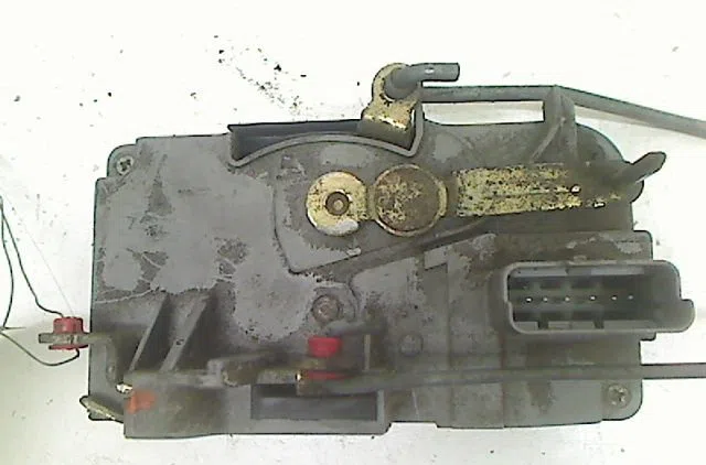 Serrure porte avd Peugeot EXPERT Camionnette (222) 2.0 hdi (2000-2006) occasion