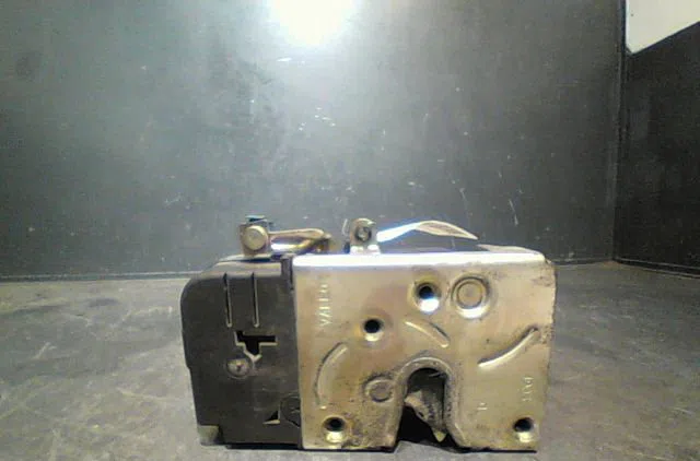 Serrure porte avd Peugeot PARTNER Camionnette-Monospace (5_, G_) 1.9 d (1996-2002) 3 portes occasion