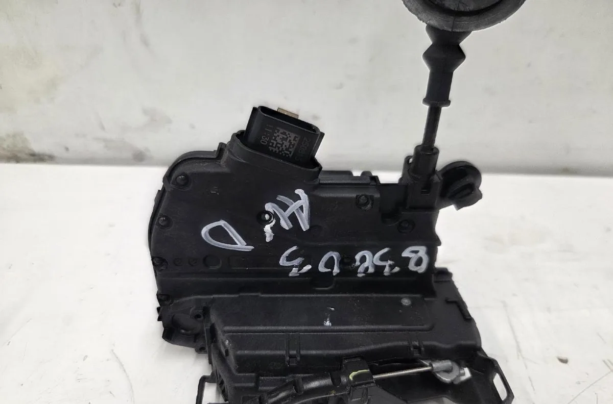 Serrure porte avd RENAULT CLIO 4 PHASE 1 BREAK occasion
