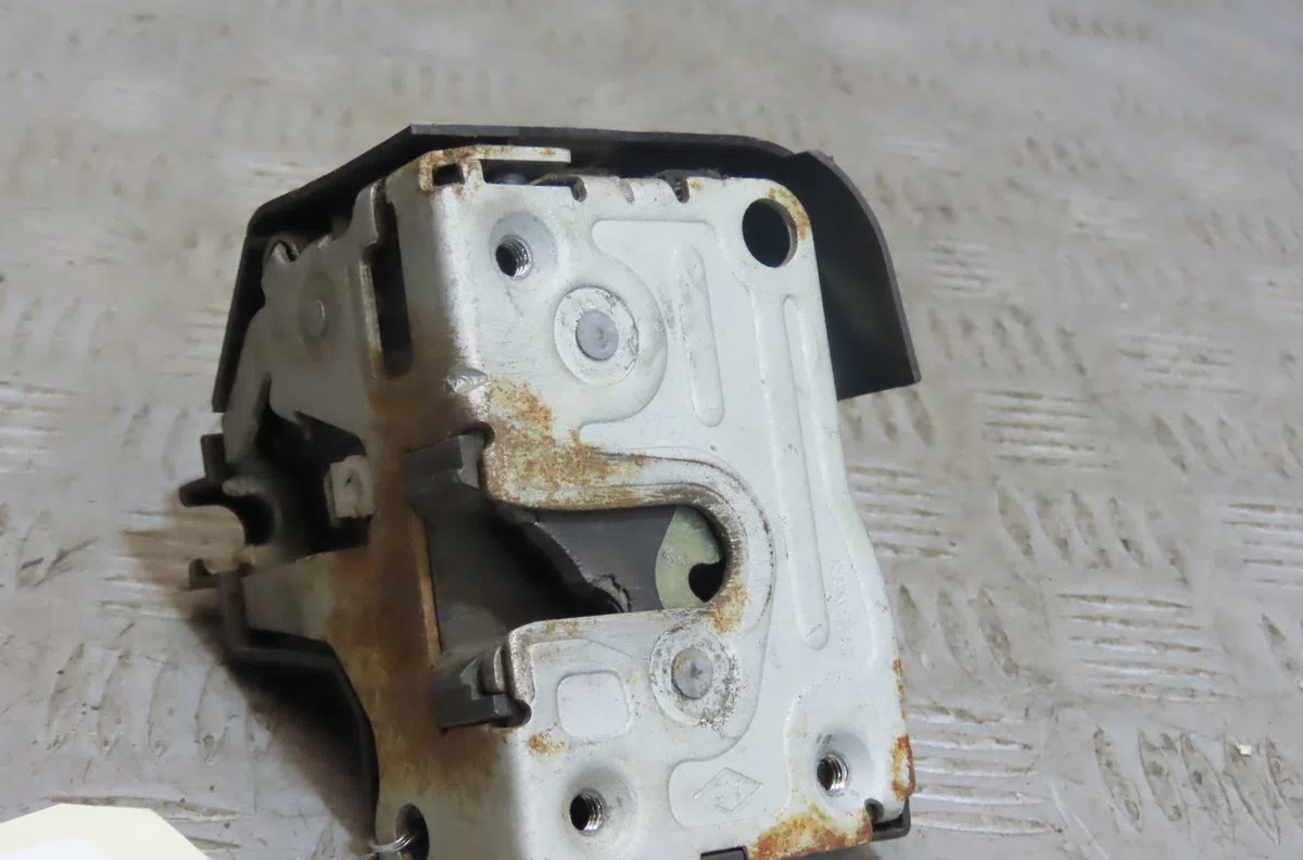Serrure porte avd Renault CLIO II (BB_, CB_) 1.2 16v (bb05, bb0w, bb11, bb27, bb2t, bb2u, bb2v, cb05,... (2001-2016) 3 p