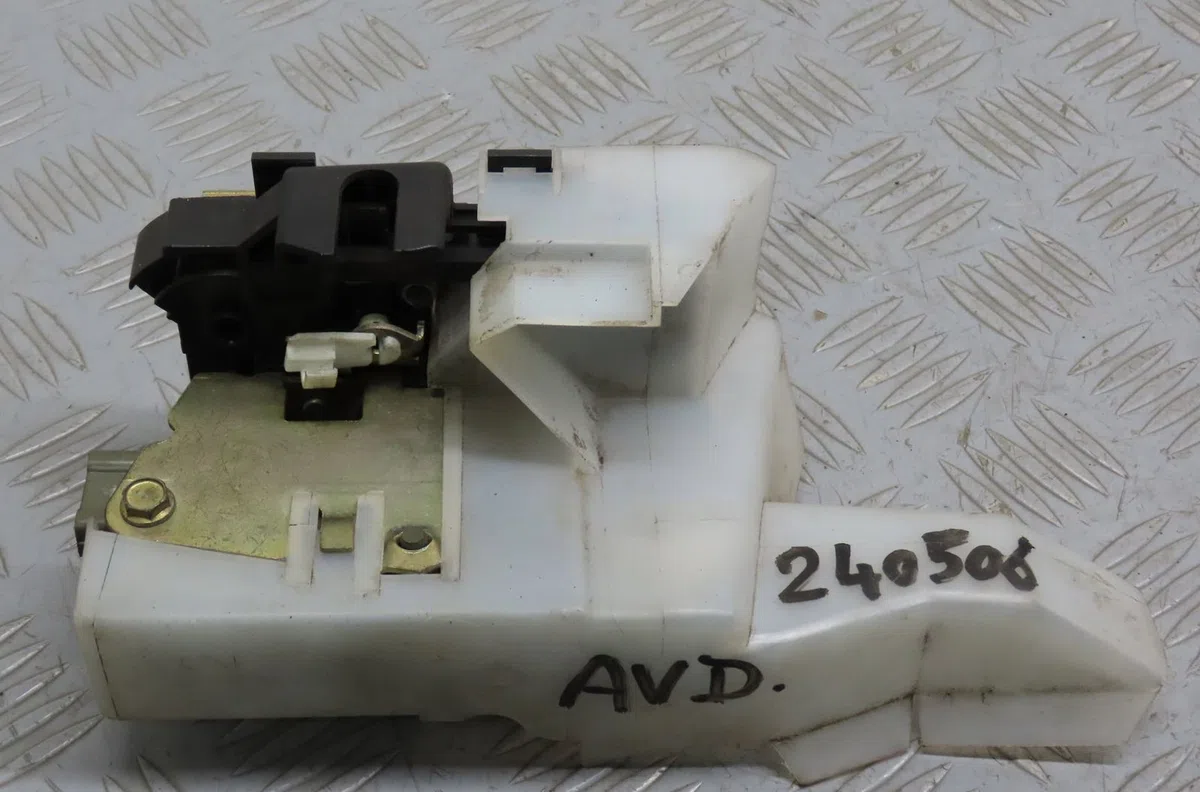 Serrure porte avd Renault CLIO II (BB_, CB_) 1.2 (bb0a, bb0f, bb10, bb1k, bb28, bb2d, bb2h, cb0a,... (1998-2010) 5 porte