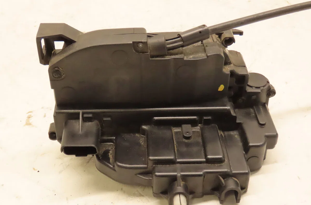 Serrure porte avd Renault CLIO III (BR0-1, CR0-1) 1.5 dci (c-br0g, c-br1g) (2005-2012) 5 portes occasion