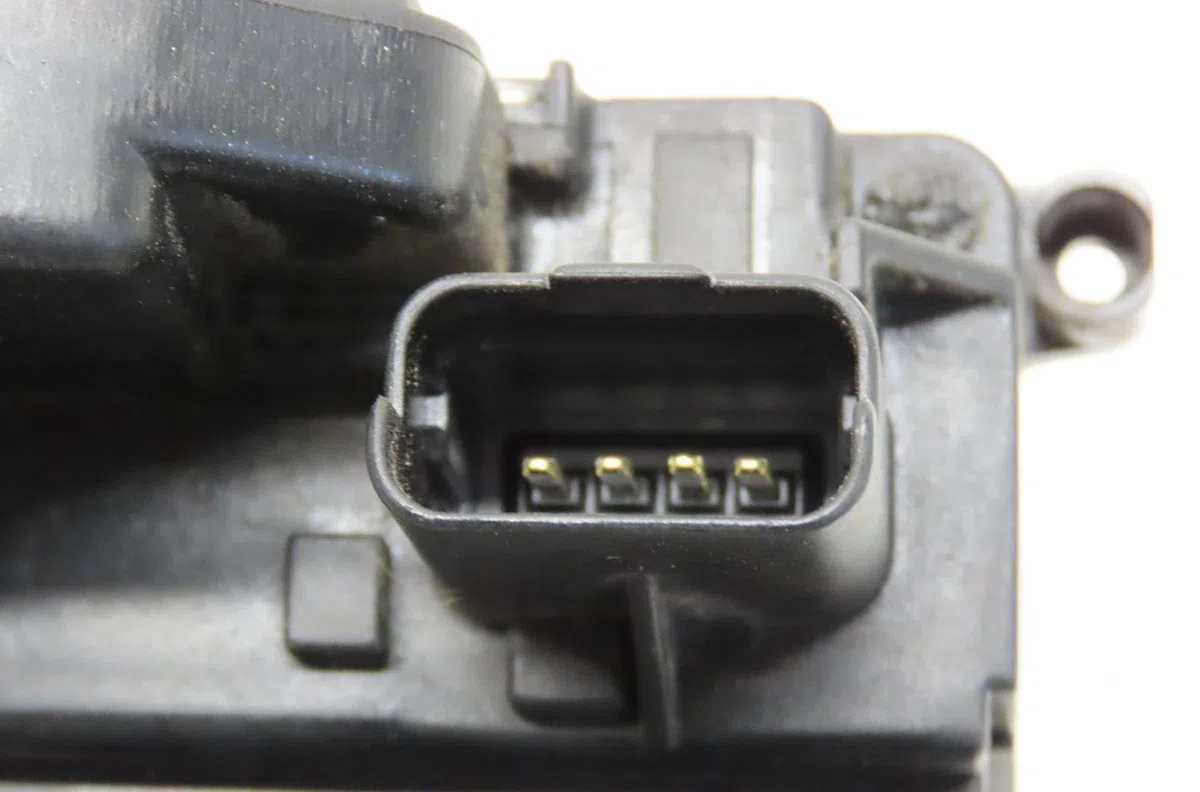 Serrure porte avd Renault CLIO III (BR0-1, CR0-1) 1.5 dci (c-br0g, c-br1g) (2005-2012) 5 portes occasion