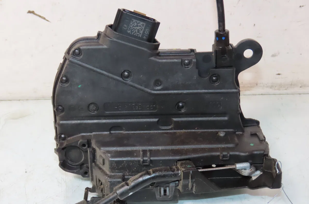 Serrure porte avd Renault CLIO IV (BH_) 0.9 tce 90 (2012) 5 portes occasion