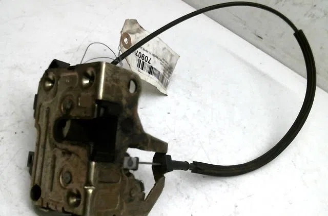 Serrure porte avd RENAULT CLIO occasion