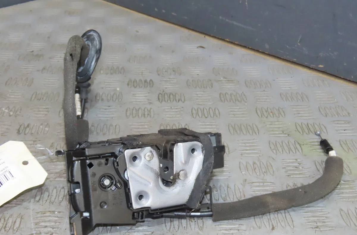 Serrure porte avd RENAULT CLIO occasion