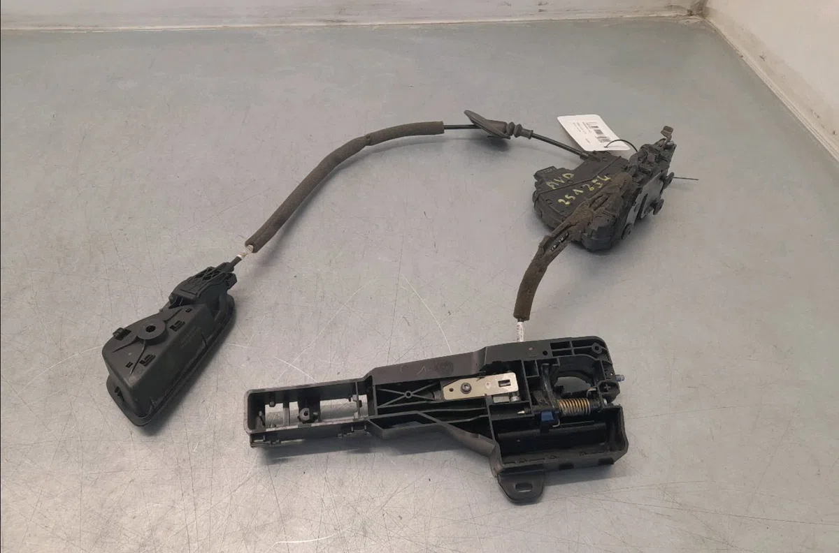 Serrure porte avd Renault CLIO V (B7_) 1.0 tce 100 (b7mt) (2019) occasion