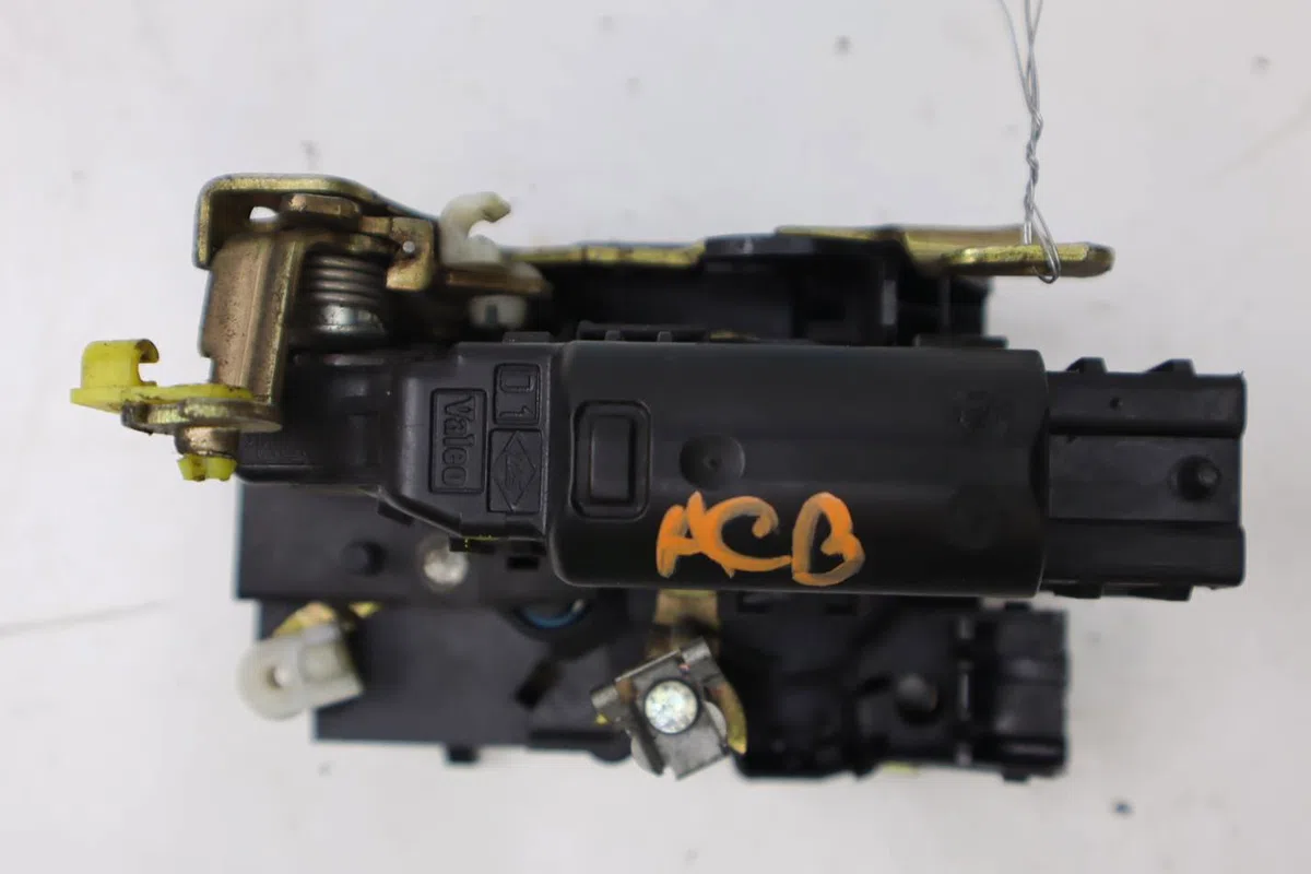 Serrure porte avd Renault KANGOO Express (FC0-1_) 1.5 dci (fc07, fc1r) (2001) 4 portes occasion