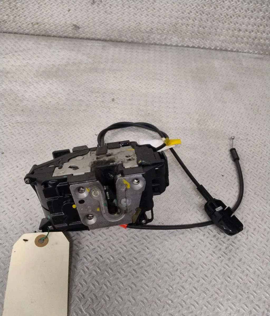 Serrure porte avd Renault KANGOO Express (FW0-1_) 1.6 16v (fw03, fw09, fw0d, fw0u, fw0w, fw13) (2008) occasion