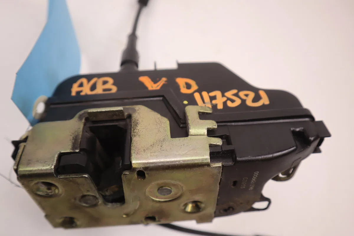 Serrure porte avd Renault LAGUNA II (BG0-1_) 2.2 dci (bg0f) (2001-2006) occasion