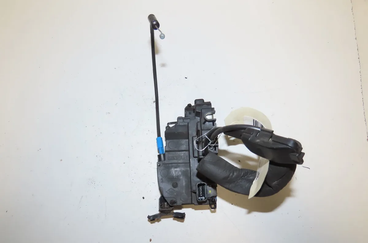 Serrure porte avd Renault LAGUNA III Grandtour (KT0-1) 1.5 dci (kt0a, kt0r, kt02) (2007-2015) occasion