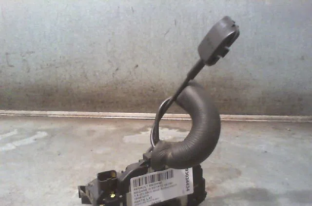 Serrure porte avd RENAULT MEGANE III Phase 1 11-2008--01-2012 occasion