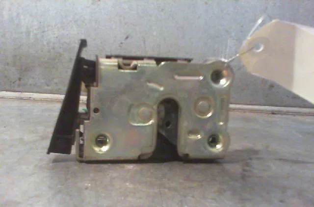 Serrure porte avd RENAULT R5 1988 occasion