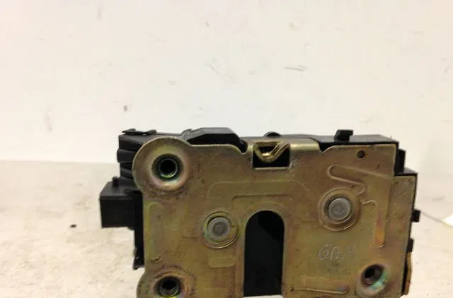 Serrure porte avd Renault SAFRANE I (B54_) 2.5 dt (b548) (1992-1996) occasion