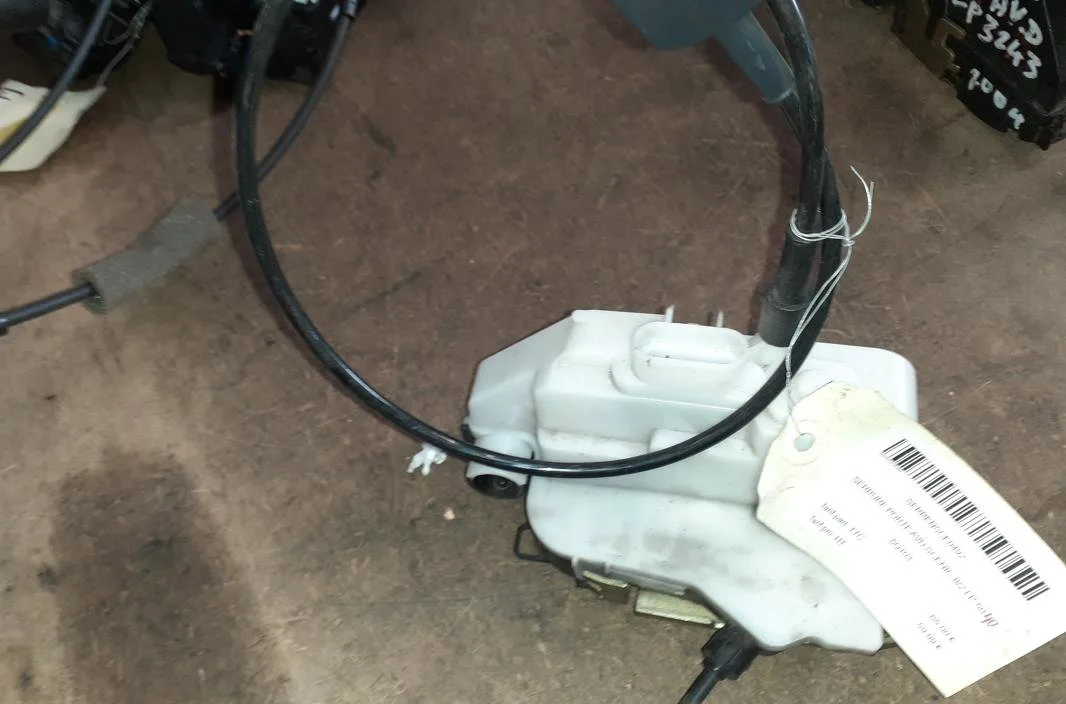 Serrure porte avd Renault SCÉNIC II (JM0-1_) 1.9 dci (jm14) (2005-2008) 5 portes occasion