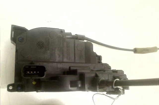 Serrure porte avd Renault SCÉNIC III (JZ0-1_) 1.9 dci (jz0j, jz1j, jz1k, jz1s) (2009) occasion