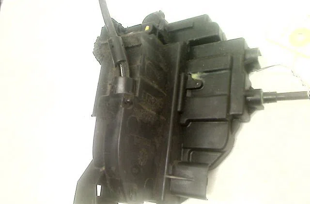 Serrure porte avd Renault SCÉNIC III (JZ0-1_) 1.9 dci (jz0j, jz1j, jz1k, jz1s) (2009) occasion