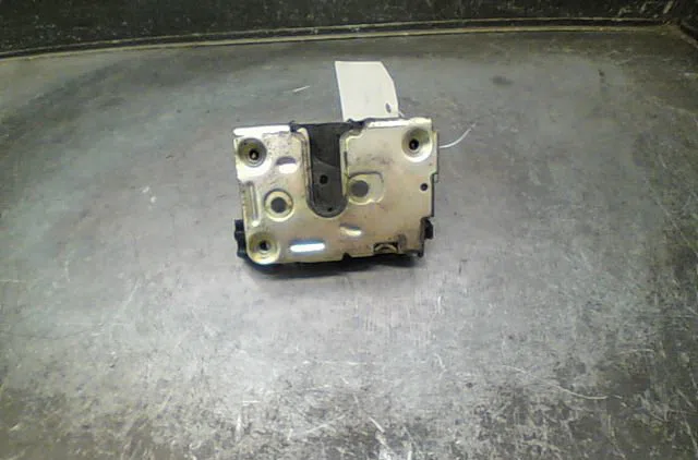 Serrure porte avd Renault SUPER 5 (B-C40_) 1.1 (1989-1990) 5 portes occasion
