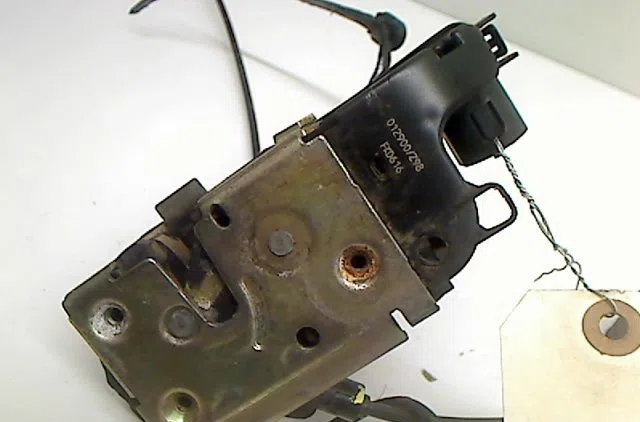 Serrure porte avd Renault VEL SATIS (BJ0_) 3.0 dci (bj0j, bj0n) (2002-2006) occasion